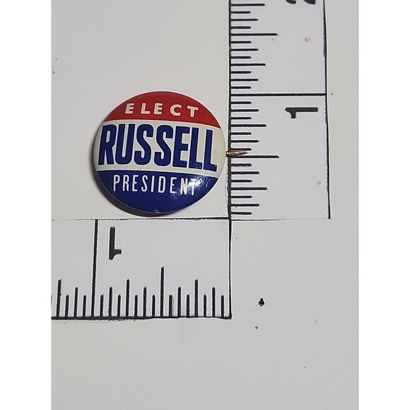 Vintage “Elect Russell for President” Pinback Button Political Memorabilia - Picture 2 of 4